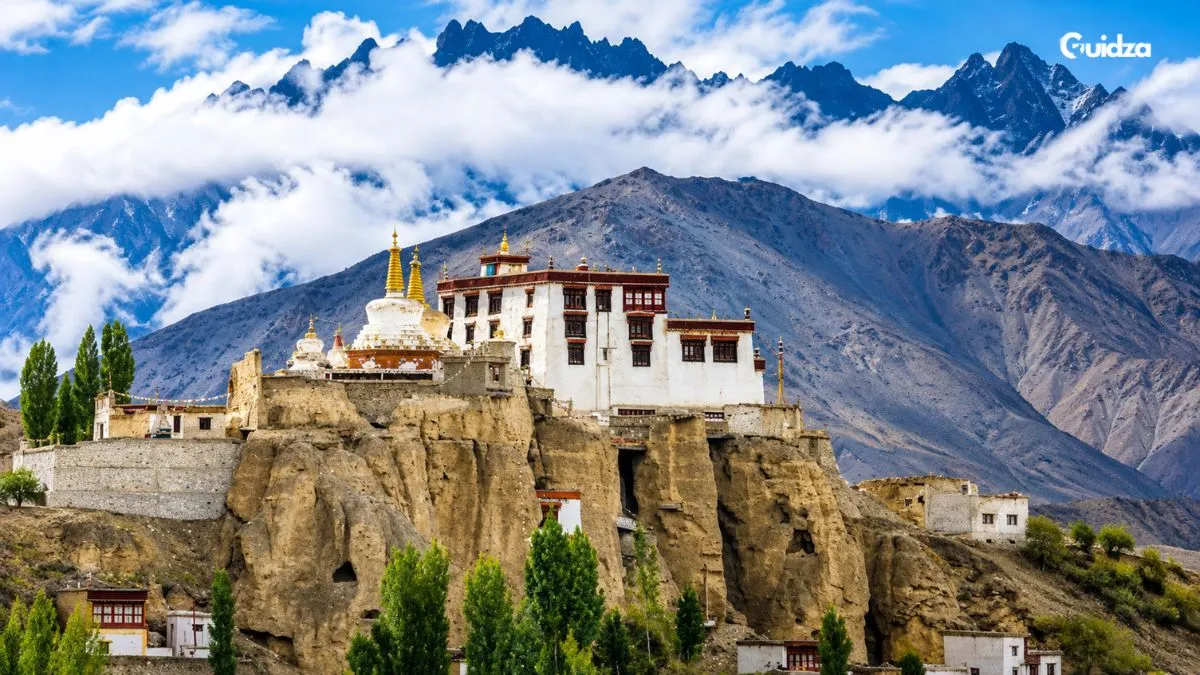 Leh Palace